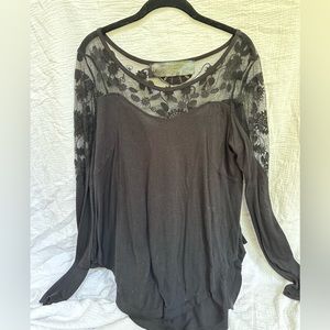 Free people size small embroidered lace detailed top